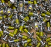 ﾌﾟﾚｺｰﾄ処理　三価ｸﾛﾒｰﾄ　+ﾄﾗｽ小ねじ　4-10　LT200-2